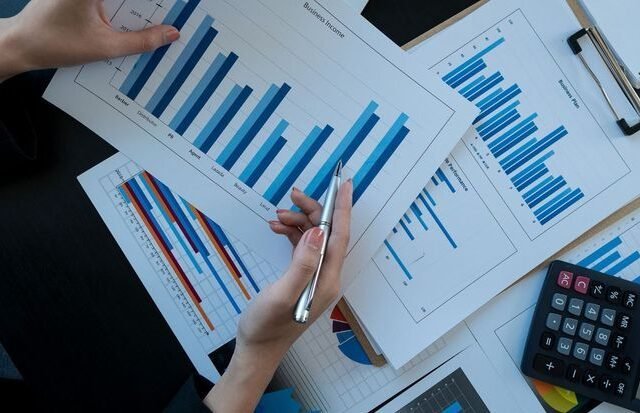 Why Choose ADS Auditors for Business Valuation Services in Abu Dhabi?